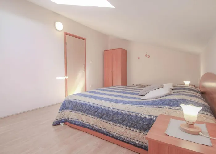 Natasa One Lejlighed *